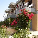 Galini And Apartamento *
